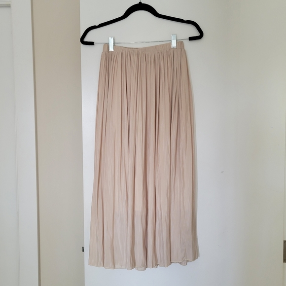 OAK + FORT Dresses & Skirts - OAK + FORT Silky Semi-Pleated Midi Skirt